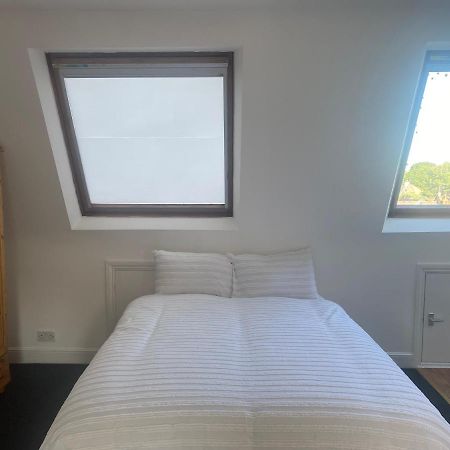 Studio Flat Hatch End Zewnętrze zdjęcie