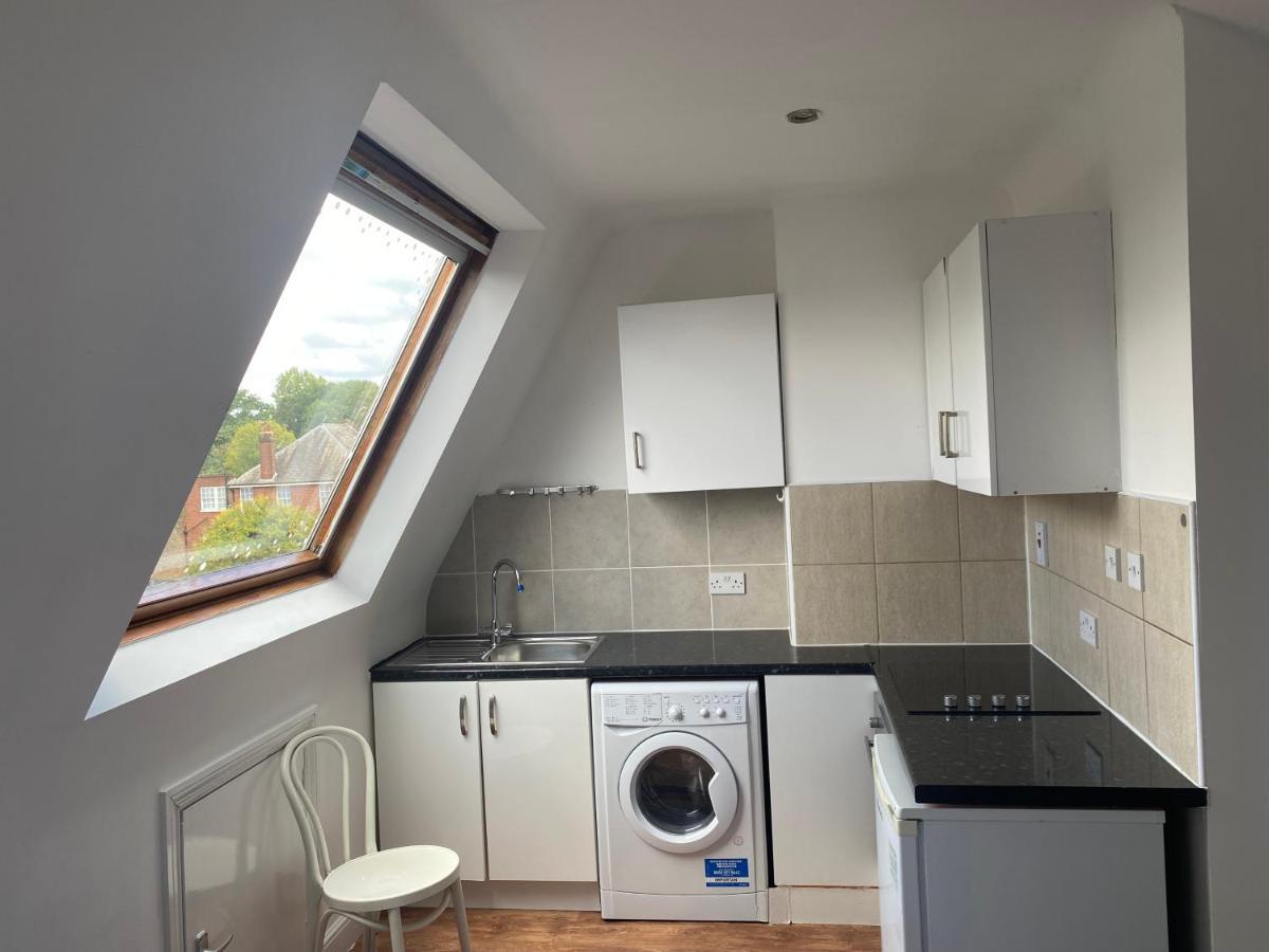 Studio Flat Hatch End Zewnętrze zdjęcie